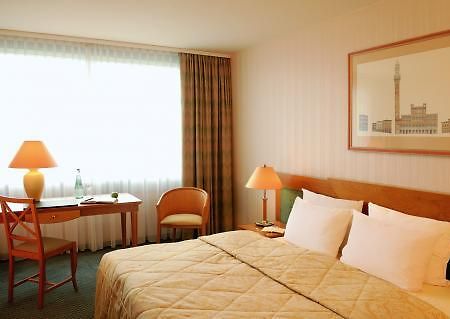 Nh Koln Madiapark Hotel Ngoại thất bức ảnh